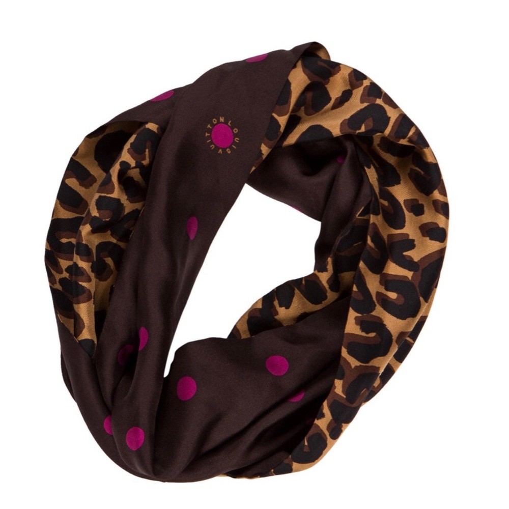 Louis Vuitton Infinity Scarf